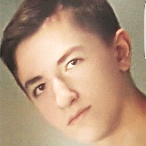 Meet your Posher, Sharlene Campbell. 💕❤️💎🎉😊🎁❄️🥰 - Picture 9 of 12